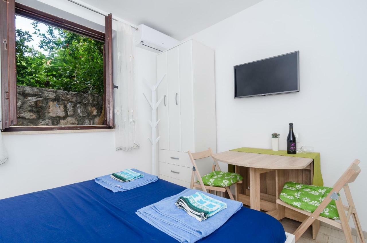 Apartments Eva Дубровник Екстериор снимка