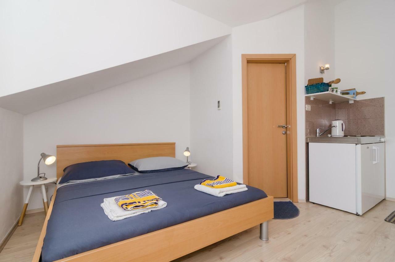 Apartments Eva Дубровник Екстериор снимка