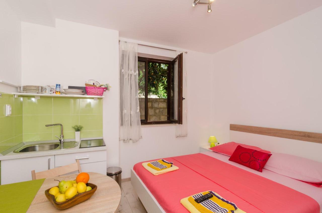 Apartments Eva Дубровник Екстериор снимка
